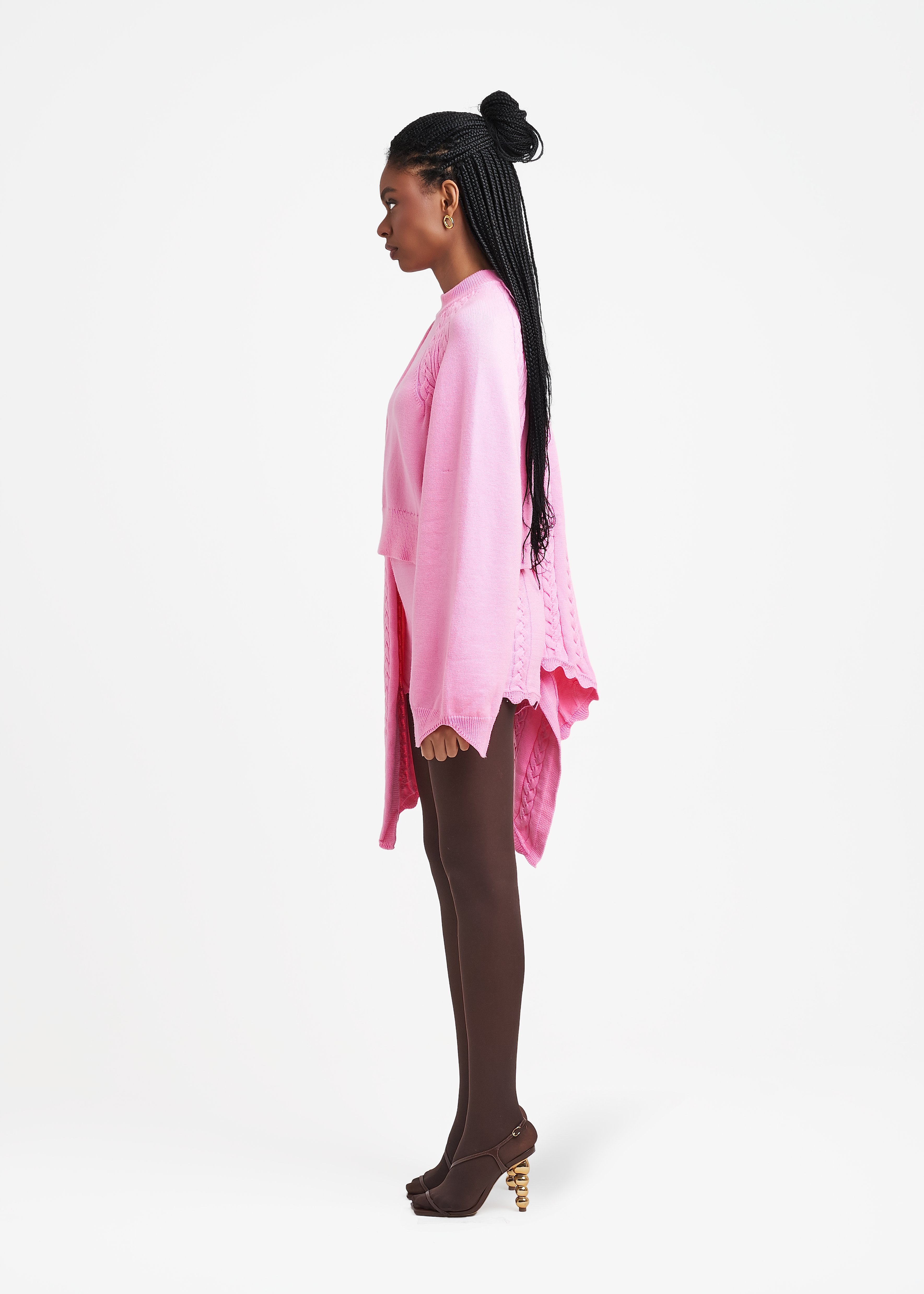 UMORE-LOOKBOOK1060_e7073940-b211-4e81-890c-efb8eec1067c.png