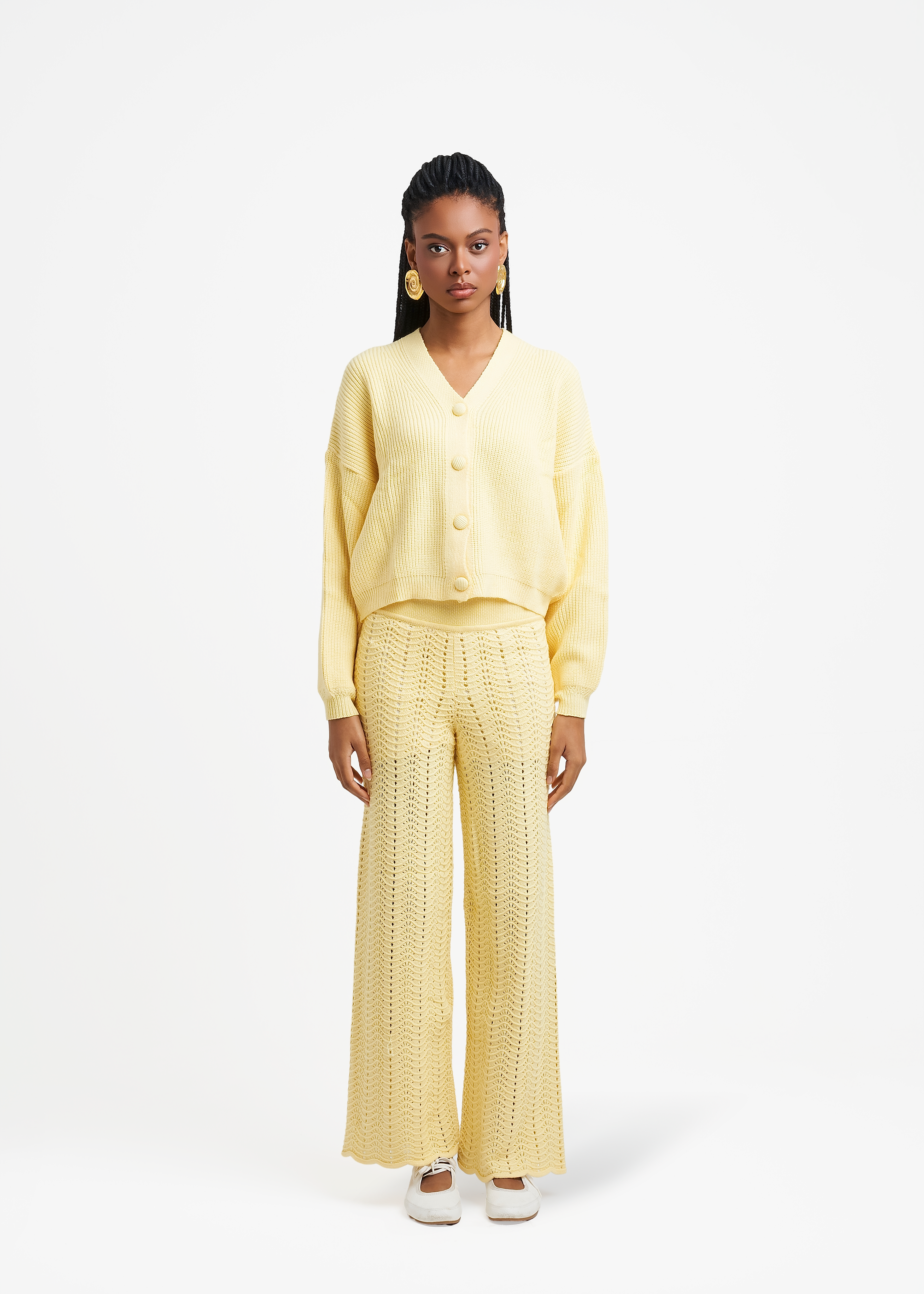 UMORE-LOOKBOOK1126_0a38dd4f-7228-4f49-8ea3-4a646d3c3d0e.png