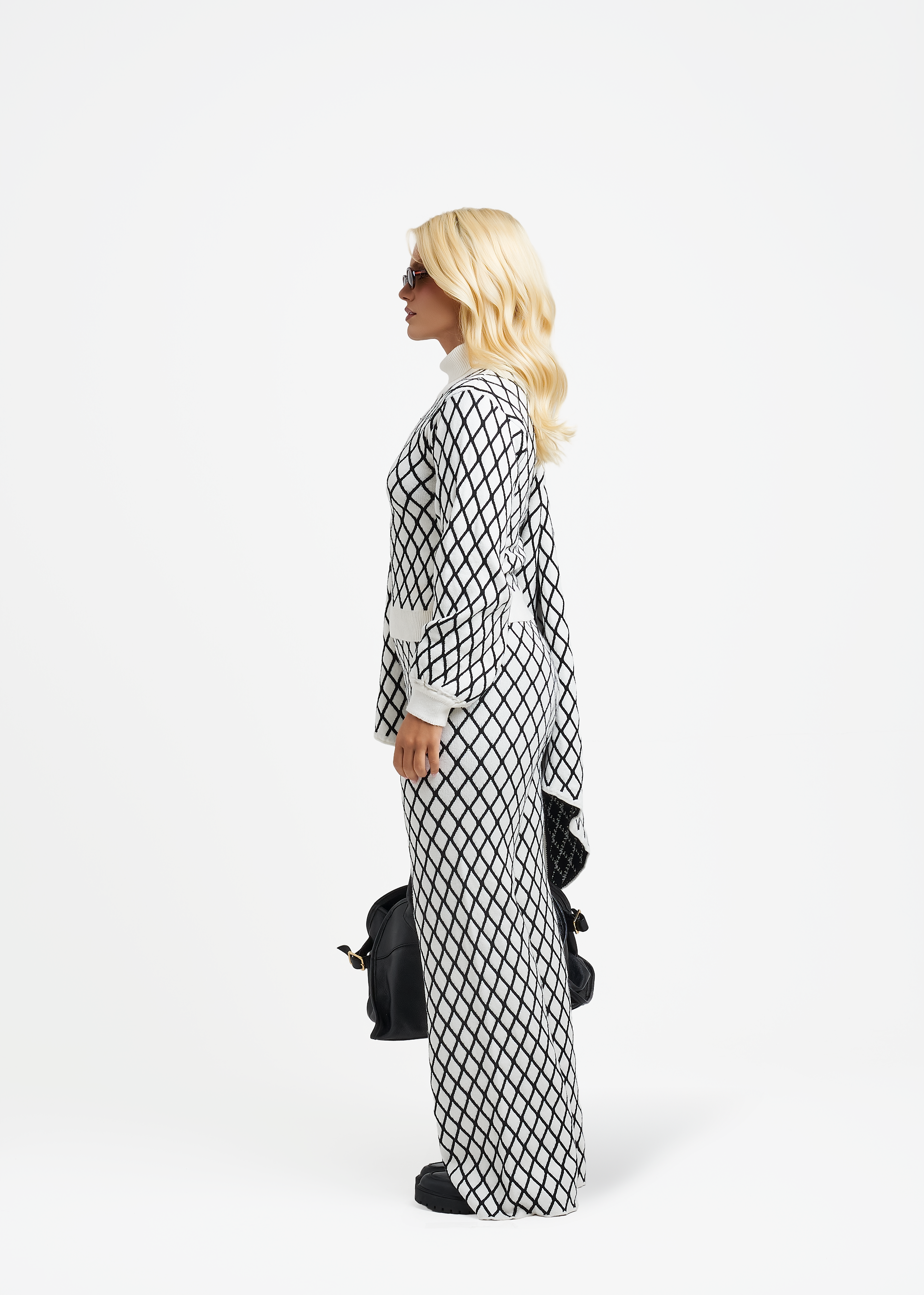 UMORE-LOOKBOOK1132_1.png