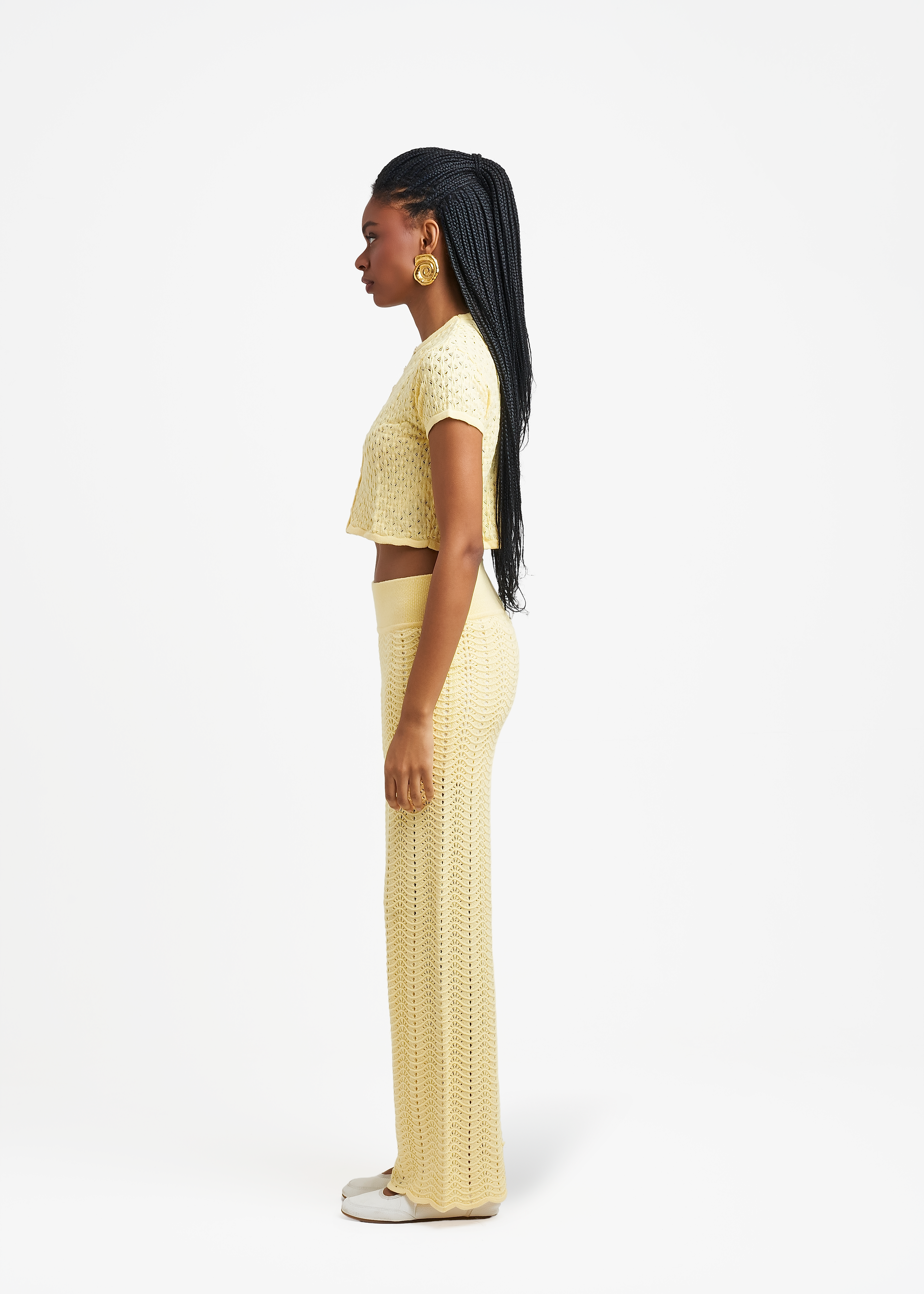UMORE-LOOKBOOK1137_c7029a7b-3cf7-4a2d-ad89-25f568445e13.png