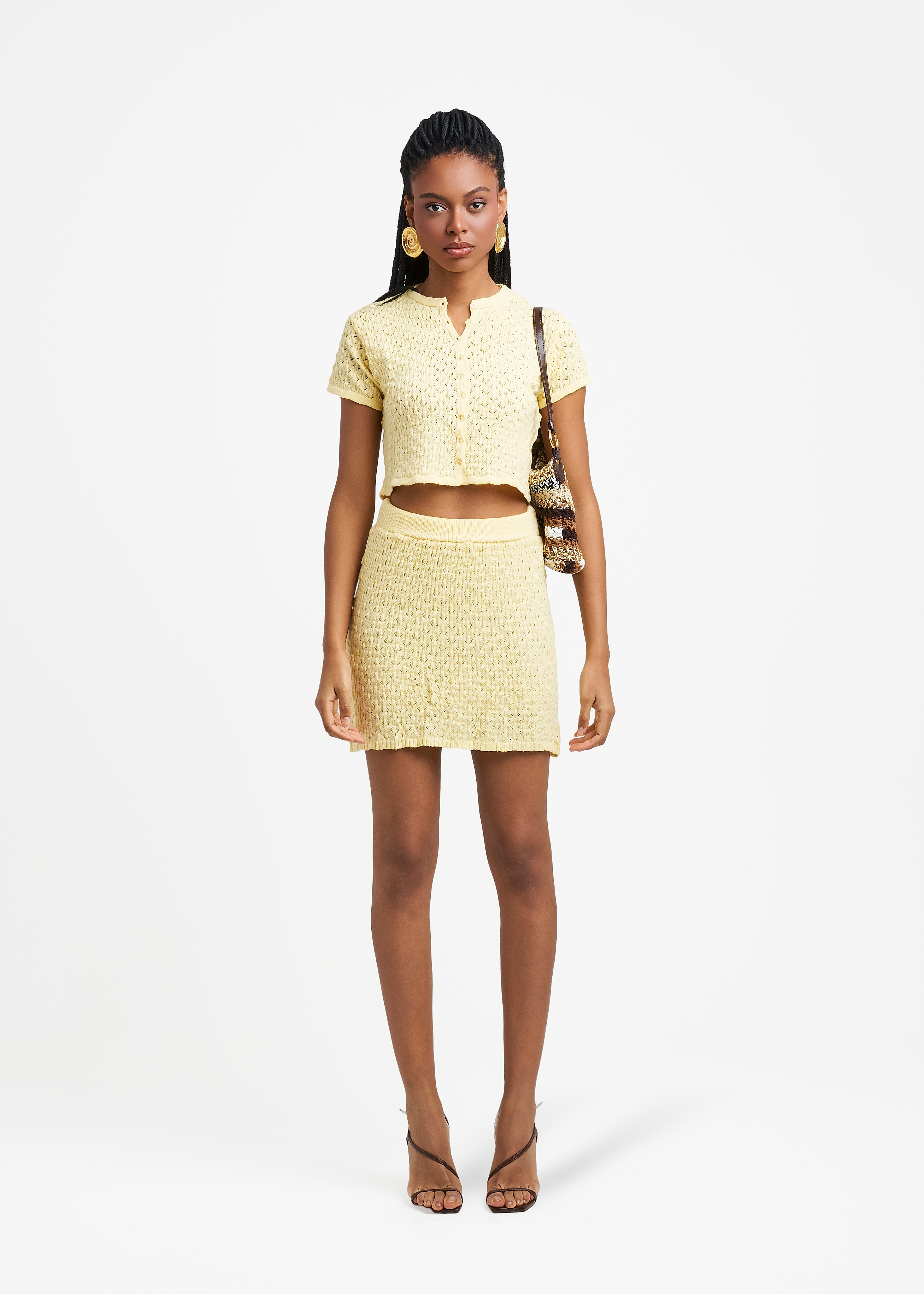 UMORE-LOOKBOOK1158_5eb40241-a0e9-4521-8f16-c9d67ba7b0fd.png