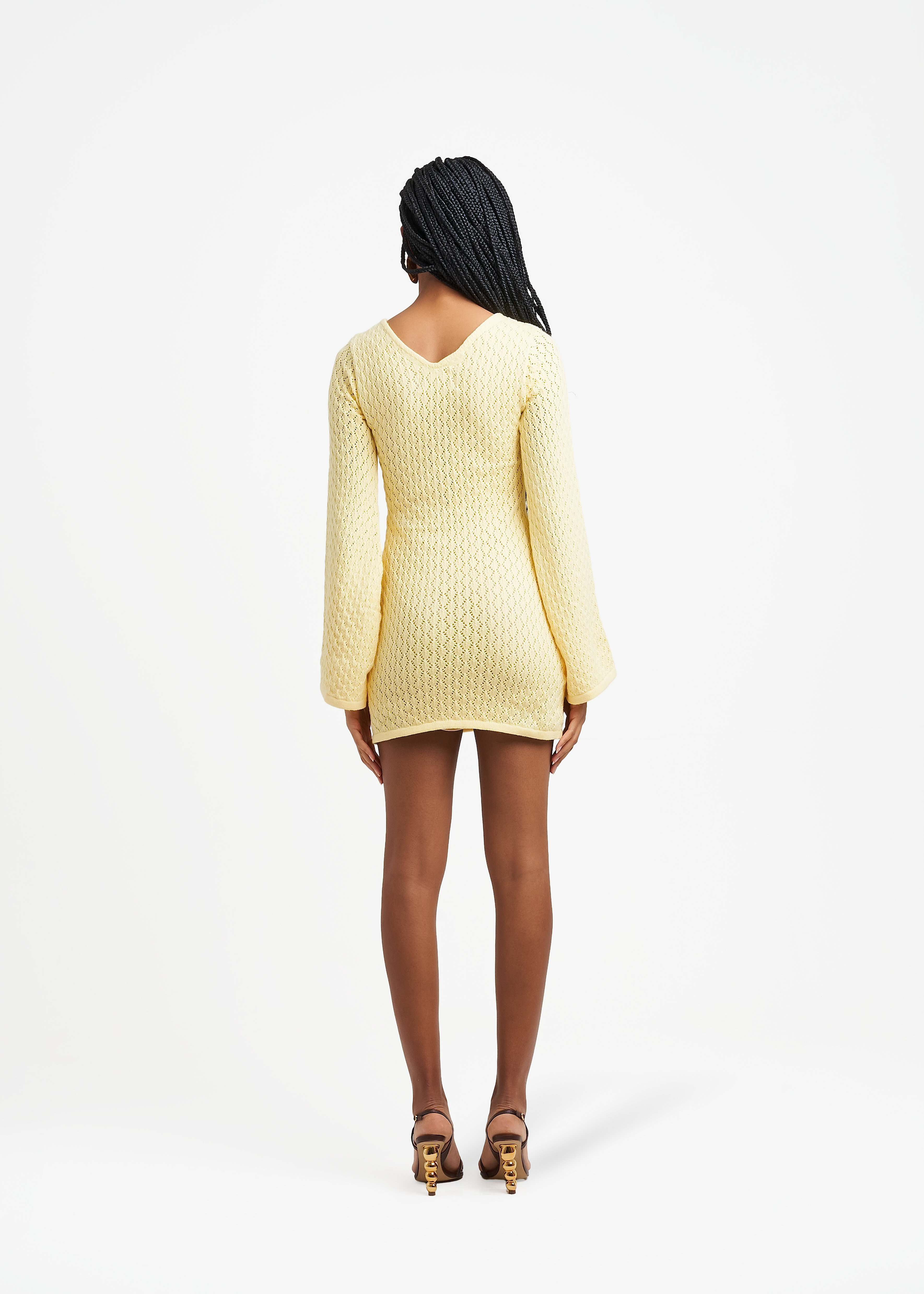 UMORE-LOOKBOOK1214_62e735b5-f2be-462e-84ed-d3369f781628.png