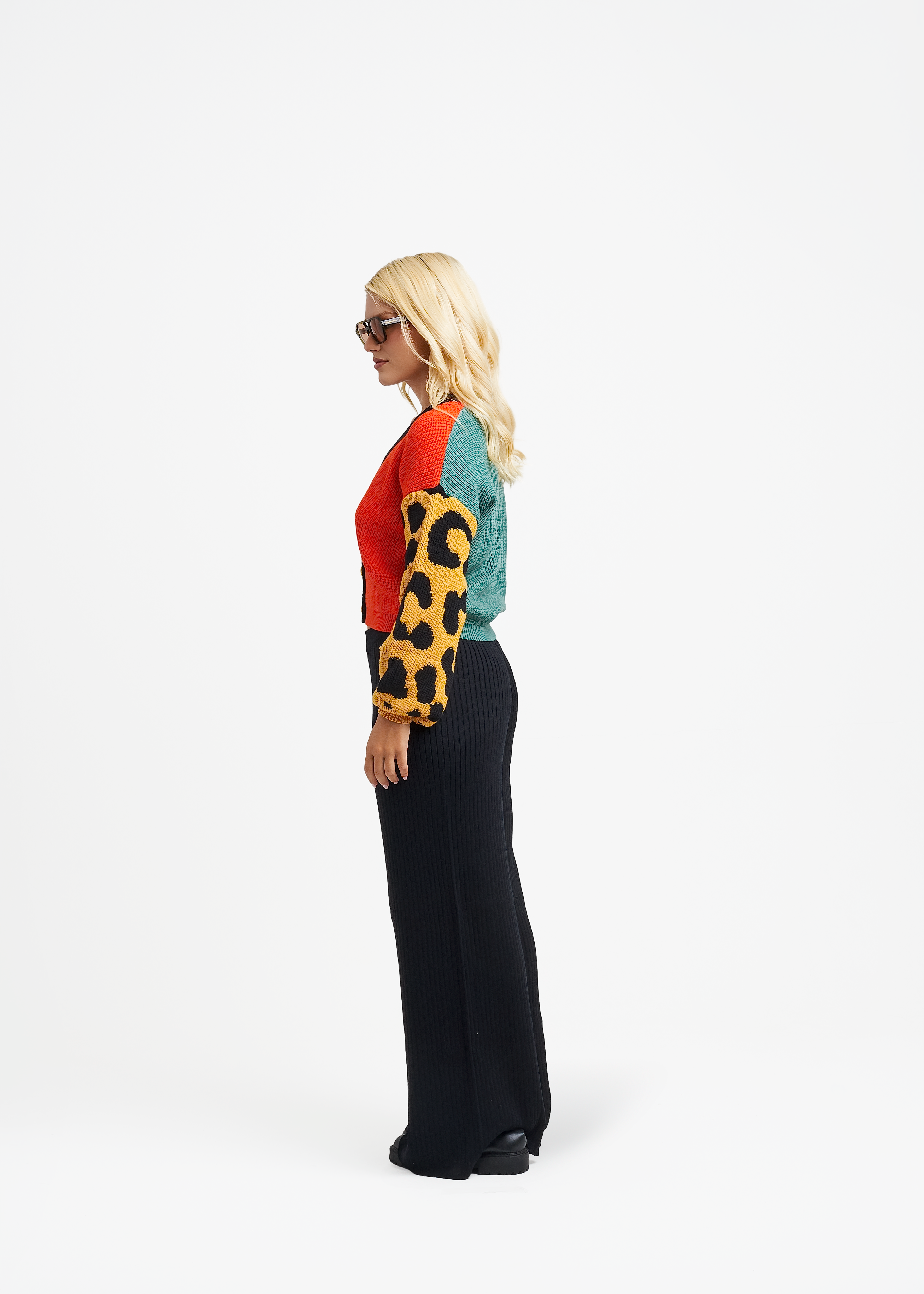 UMORE-LOOKBOOK3315.png