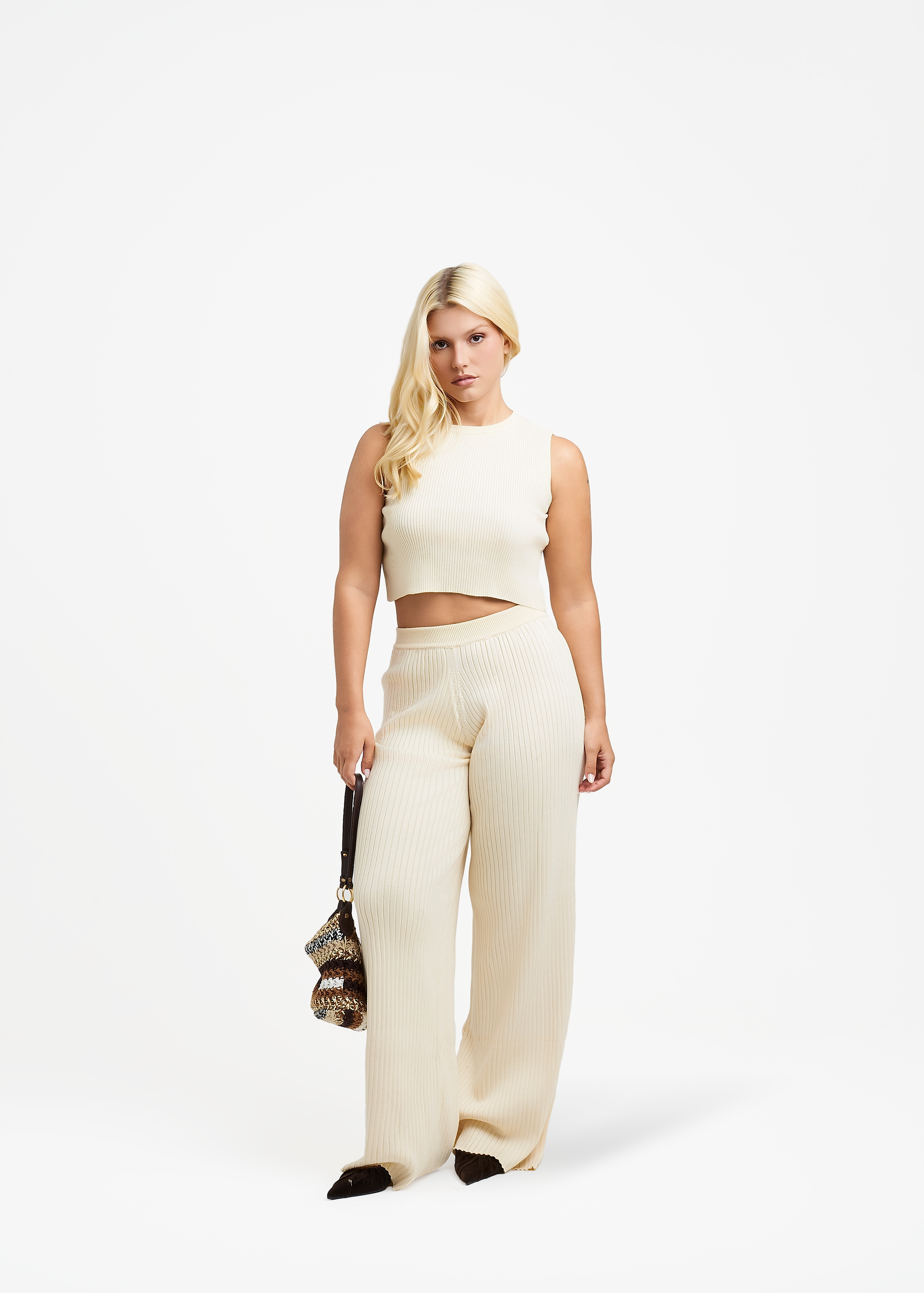 UMORE-LOOKBOOK3366.png