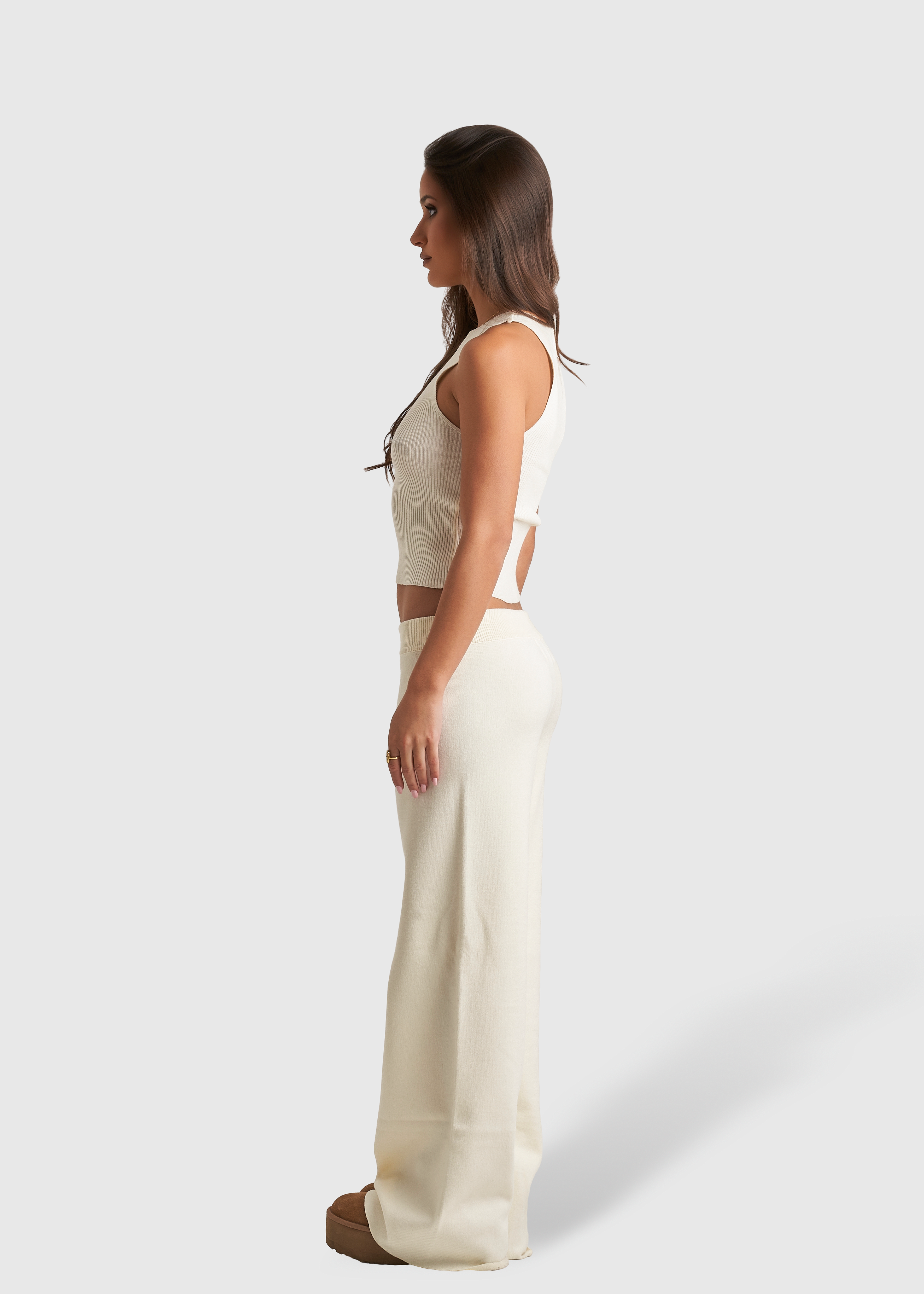 UMOREXHELENARICCI0022_05efd192-61aa-42f3-bbc6-97b0ce1d1043.png
